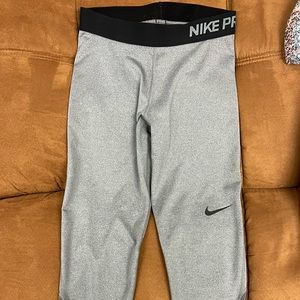 Nike Pro leggings
